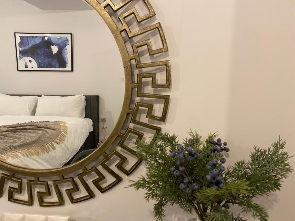Апартаменты The Grove King Bed Wi-Fi Ev Charger Челтенхам Экстерьер фото